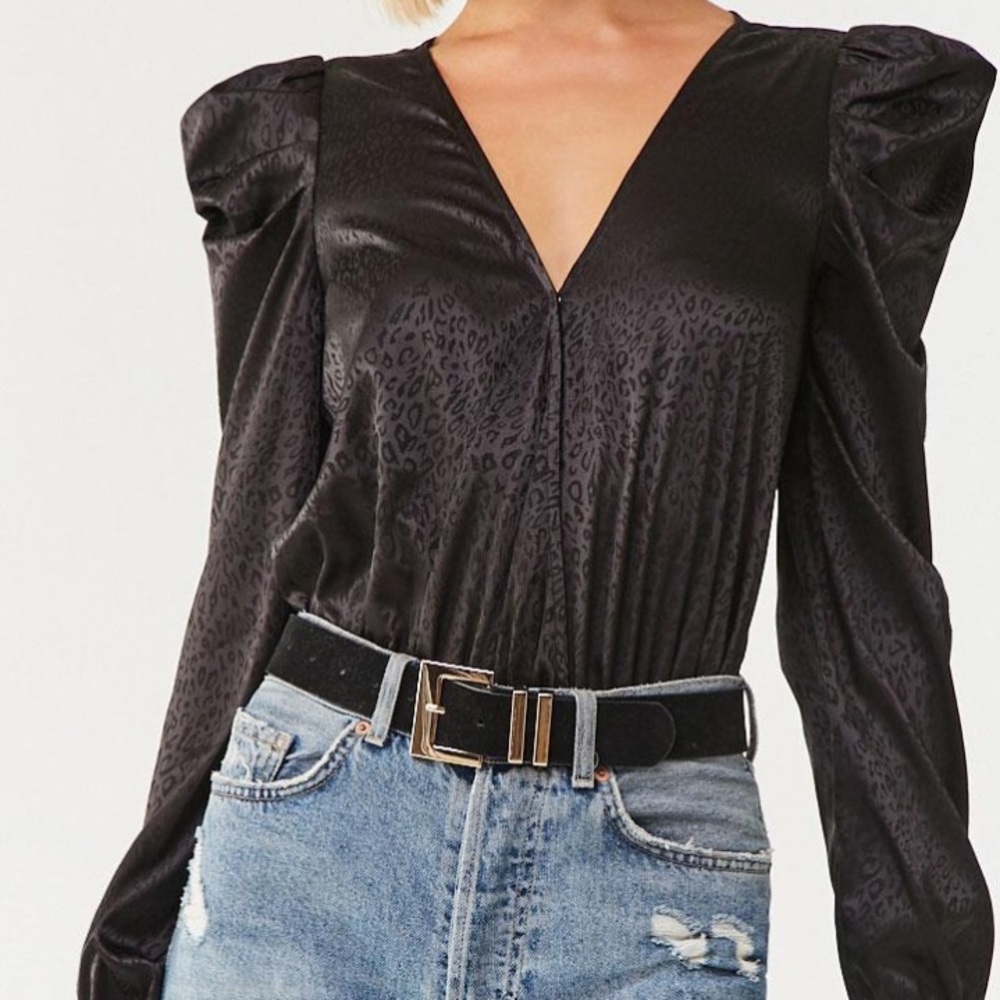 🔥FOREVER 21 shadow leopard print bodysuit